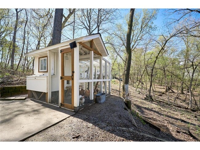 1832 Essex Rd in Hopkins, MN - Building Photo - Building Photo