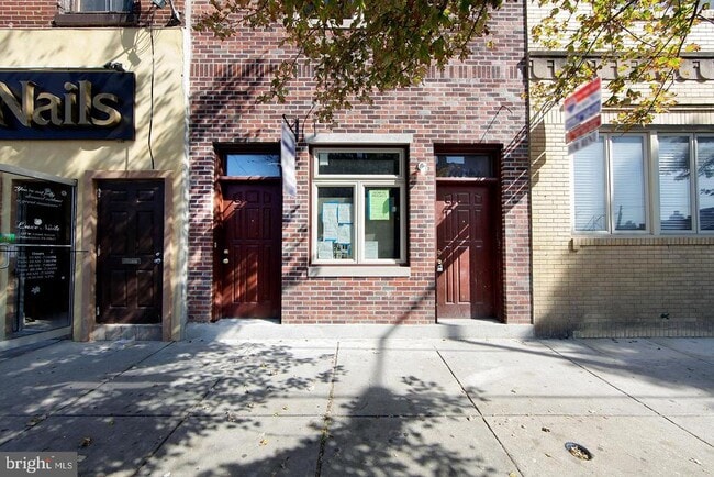 property at 335 W Girard Ave