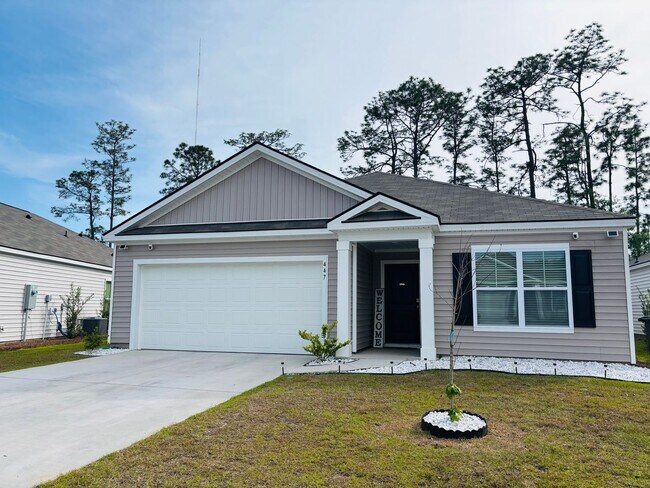 447 Coconut Dr in Bloomingdale, GA - Building Photo - Building Photo