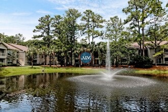 112 Union Cemetery Rd in Hilton Head Island, SC - Building Photo - Building Photo
