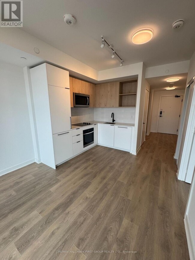 property at 1185 Dupont St