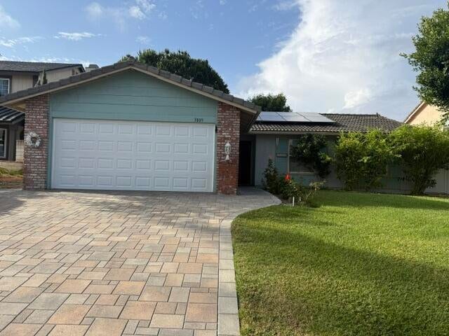 3809 Stanford Dr