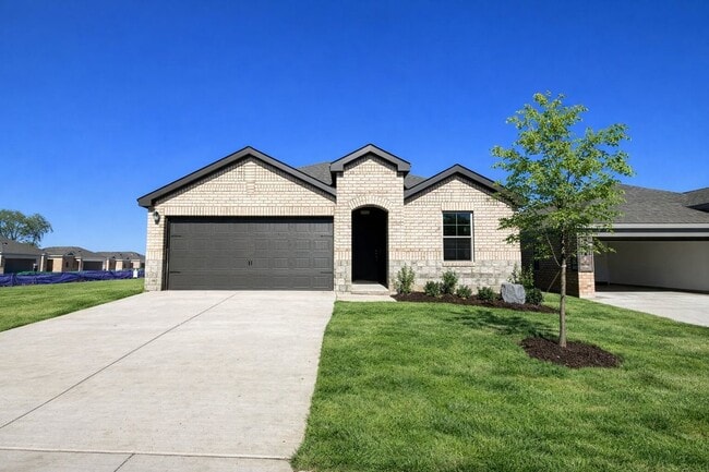 property at 3405 Tomahawk Dr