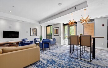 440 L St NW, Unit 302 in Washington, DC - Building Photo - Building Photo