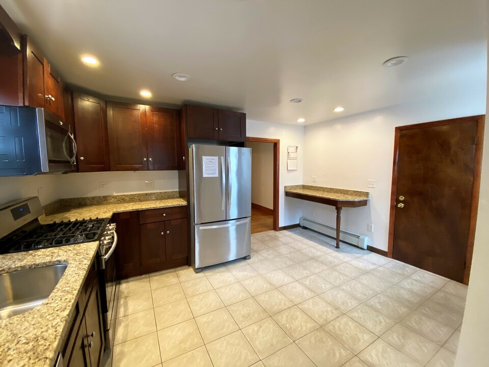 51 Aldie St in Boston, MA - Building Photo