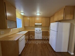 403 Maple St in Chico, CA - Building Photo - Building Photo