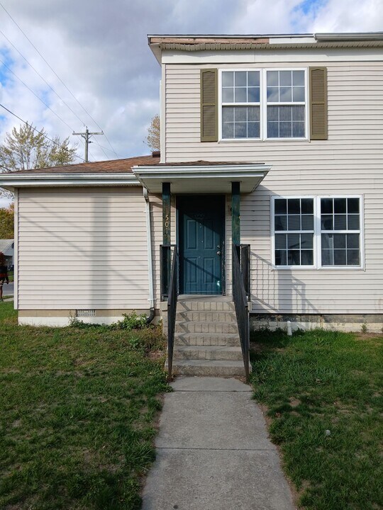 501 Nova St in Lima, OH - Building Photo