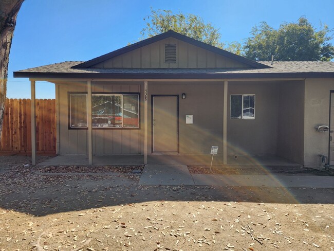 1528 French Ave in Modesto, CA - Building Photo - Building Photo