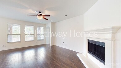 209 Bentley Dr in Midlothian, TX - Building Photo - Building Photo
