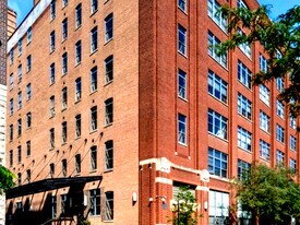 14 N Peoria St in Chicago, IL - Building Photo