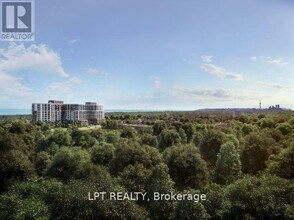 7437 Kingston Rd in Toronto, ON - Building Photo - Building Photo