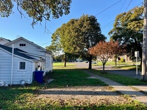 190 E Bridge St in Oswego, NY - Building Photo - Building Photo