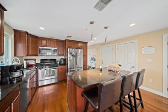 32 Adamson St in Boston, MA - Building Photo - Building Photo