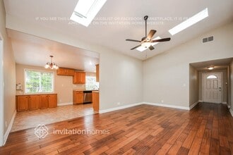 548 Galsworthy St in Thousand Oaks, CA - Foto de edificio - Building Photo