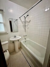 368 Carroll Park E in Long Beach, CA - Building Photo - Building Photo