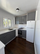 409 Wheeling Way in Los Angeles, CA - Building Photo - Building Photo