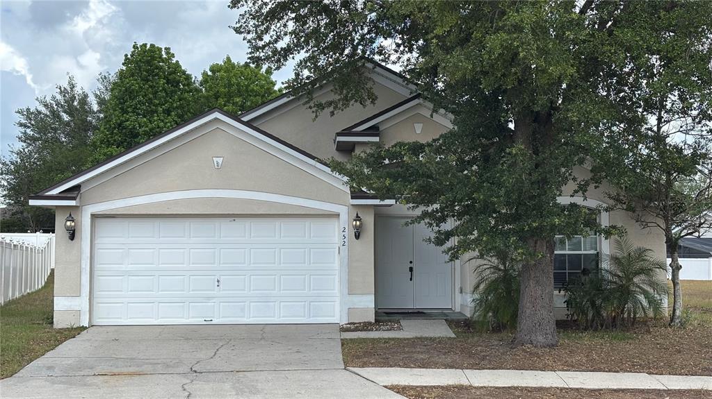 252 Bramley Ct in Davenport, FL - Building Photo