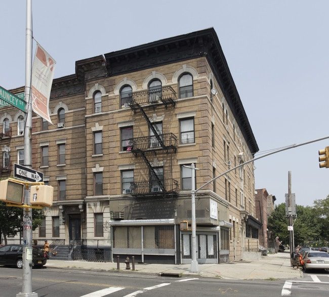 173 Chauncey St