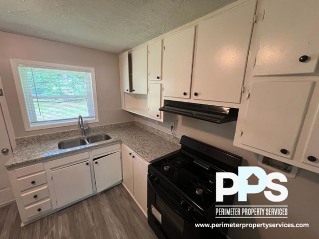 87 Pine St NE in Fairburn, GA - Building Photo - Building Photo