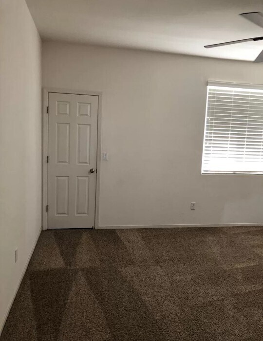 4706 Ryzona Dr Rentals in Bakersfield, CA