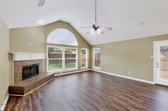 2436 Foxwood Ln in Little Elm, TX - Building Photo - Building Photo