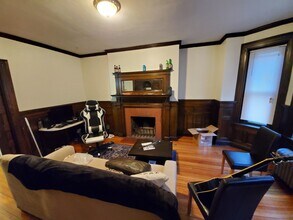 533 Newbury St, Unit 1 in Boston, MA - Foto de edificio - Building Photo