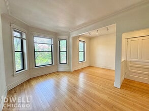 2907 N Mildred Ave, Unit 2905-3 in Chicago, IL - Building Photo - Building Photo