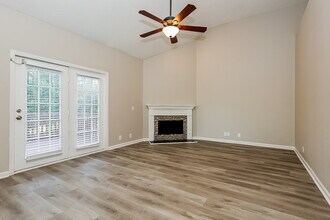 1806 Rory Cove in La Vergne, TN - Building Photo - Building Photo