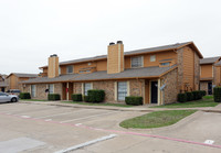 Rosegate Townhomes in Garland, TX - Building Photo - Building Photo