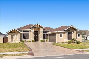 16 N 36th St in McAllen, TX - Building Photo