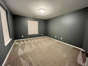 3185 W Peninsula Dr in Moses Lake, WA - Building Photo - Building Photo