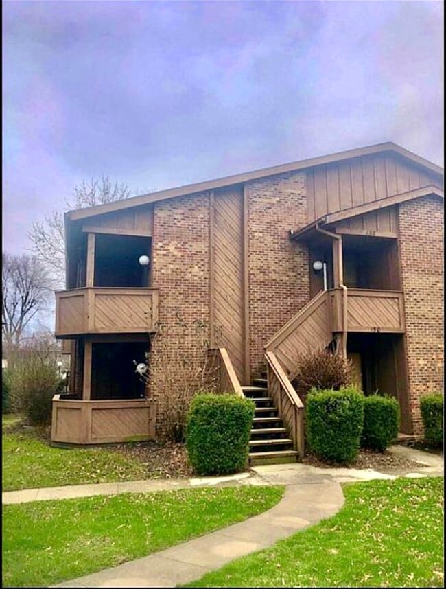 property at 158 Hartford Ct