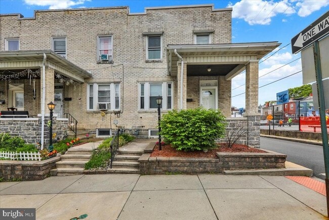 property at 115 S 5th Ave