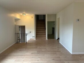 6819 Prairieview Ave in Woodridge, IL - Building Photo - Building Photo