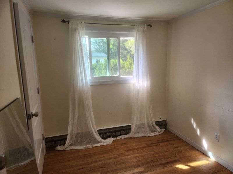 62 Ridge Ave in Central Islip, NY - Building Photo