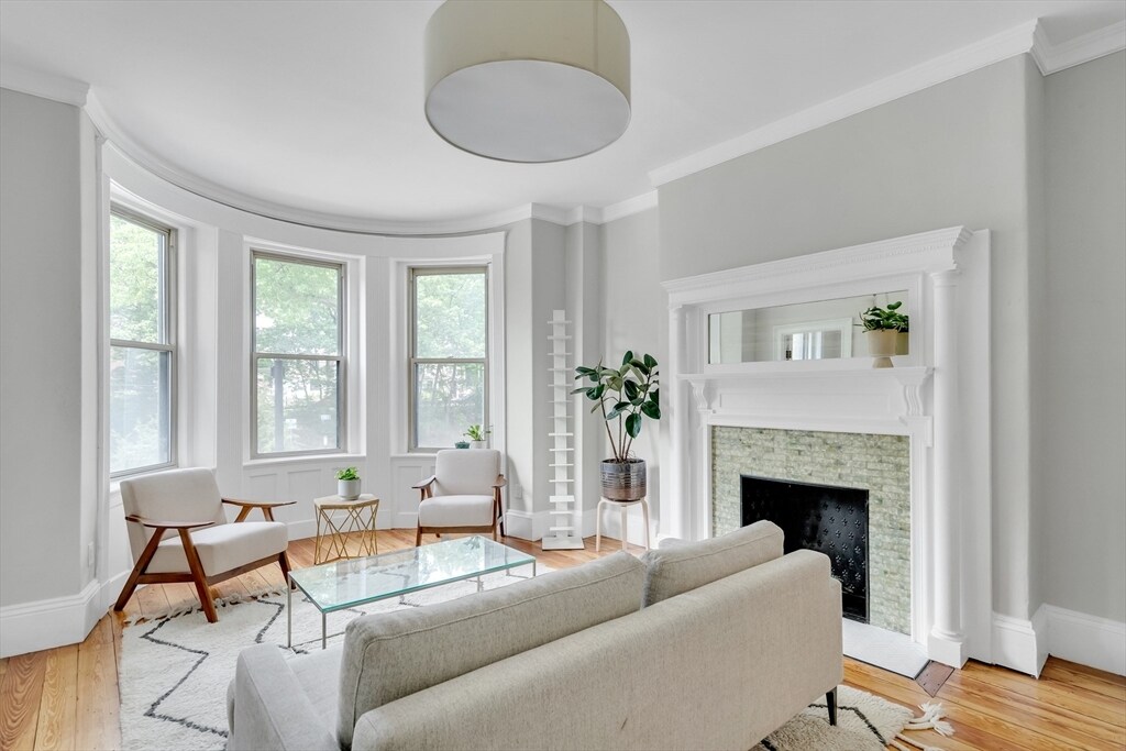 1485 Beacon St, Unit 2 in Brookline, MA - Building Photo