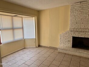 5520 Salem Dr in El Paso, TX - Building Photo - Building Photo