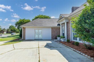 9300 Greythorne Way in Montgomery, AL - Building Photo - Building Photo