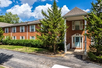 Sunny Delight in Overland Park, KS - Building Photo - Building Photo