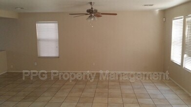 9441 W Jamestown Rd in Phoenix, AZ - Building Photo - Building Photo