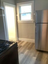 703 W Hanssler Pl in Peoria, IL - Foto de edificio - Building Photo