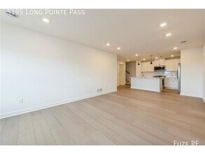 5195 Long Pointe Pass in Woodbury, MN - Building Photo - Building Photo