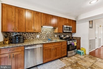 14430 Bakersfield Ct in Silver Spring, MD - Building Photo - Building Photo