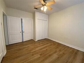5202 Avenue O up Ave in Galveston, TX - Building Photo - Building Photo