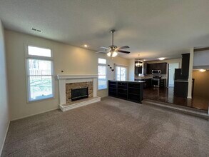 14220 W 128th St in Olathe, KS - Building Photo - Building Photo