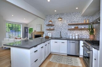 436 W Valerio St in Santa Barbara, CA - Building Photo - Building Photo