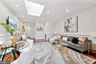 1321 Euclid St NW, Unit #402 in Washington, DC - Building Photo - Building Photo