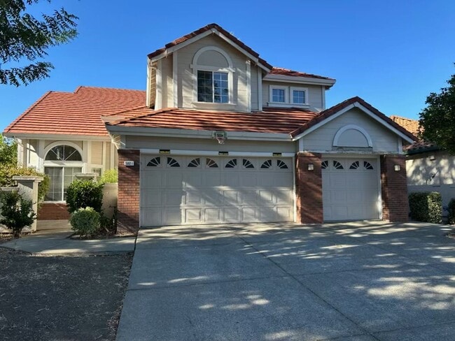 property at 5021 Chaparral Ct