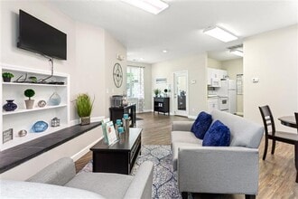 East Haven Apartments in Raleigh, NC - Foto de edificio - Building Photo