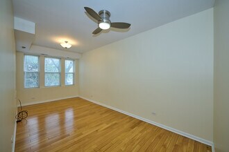 4904 N Springfield Ave in Chicago, IL - Building Photo - Building Photo